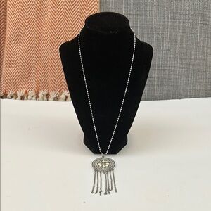 Elegant Silver Pendant Necklace